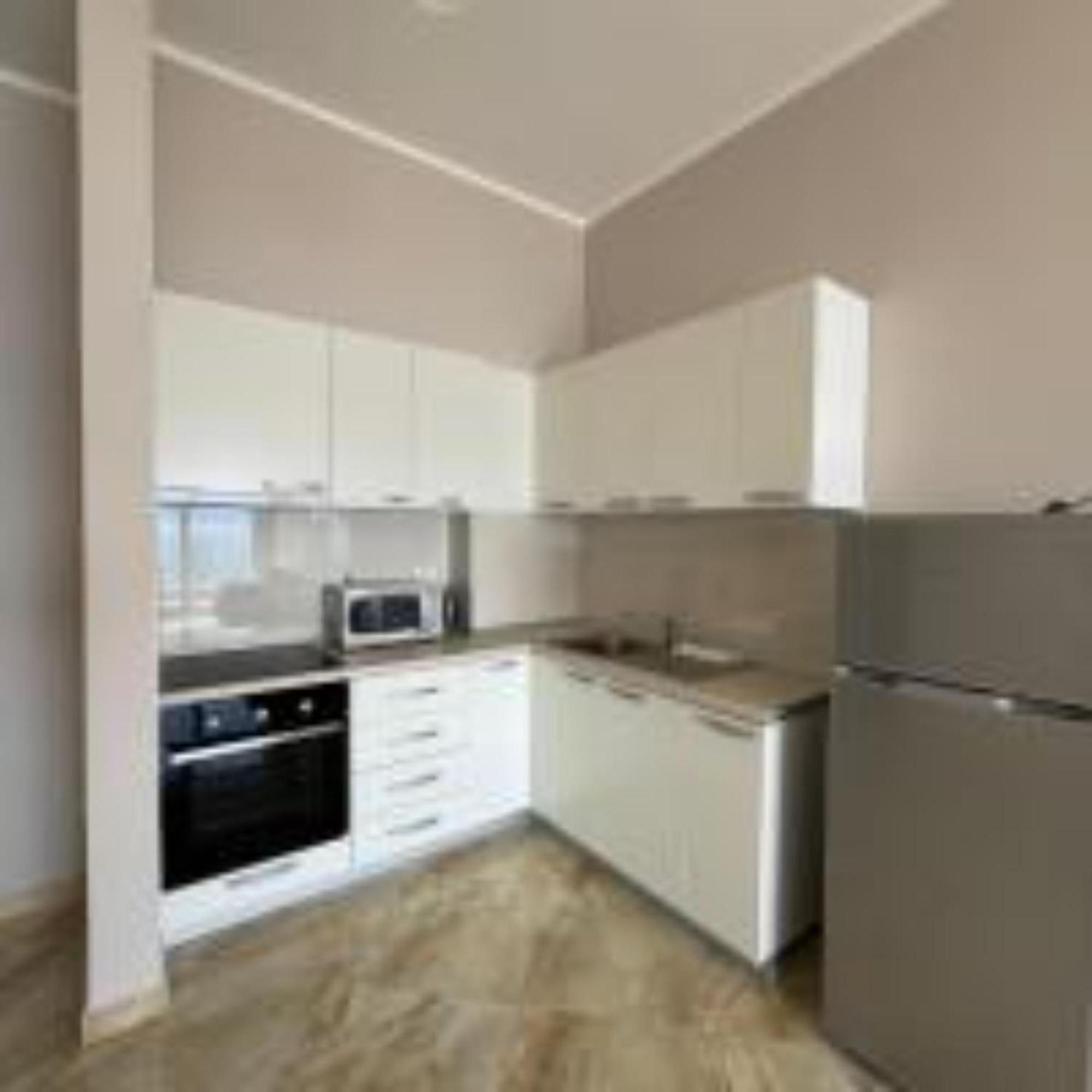 Nuna Hotel Radhimë Esterno foto